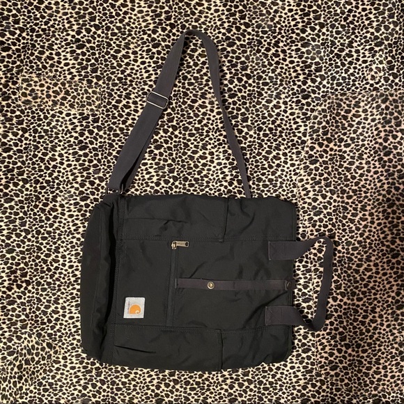 Carhartt women’s convertible bag - Picture 3 of 5